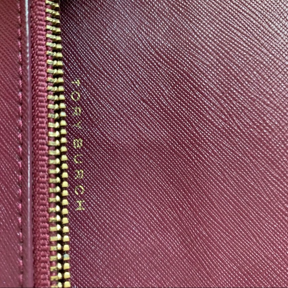 Tory Burch Robinson tiny purse on gold chain